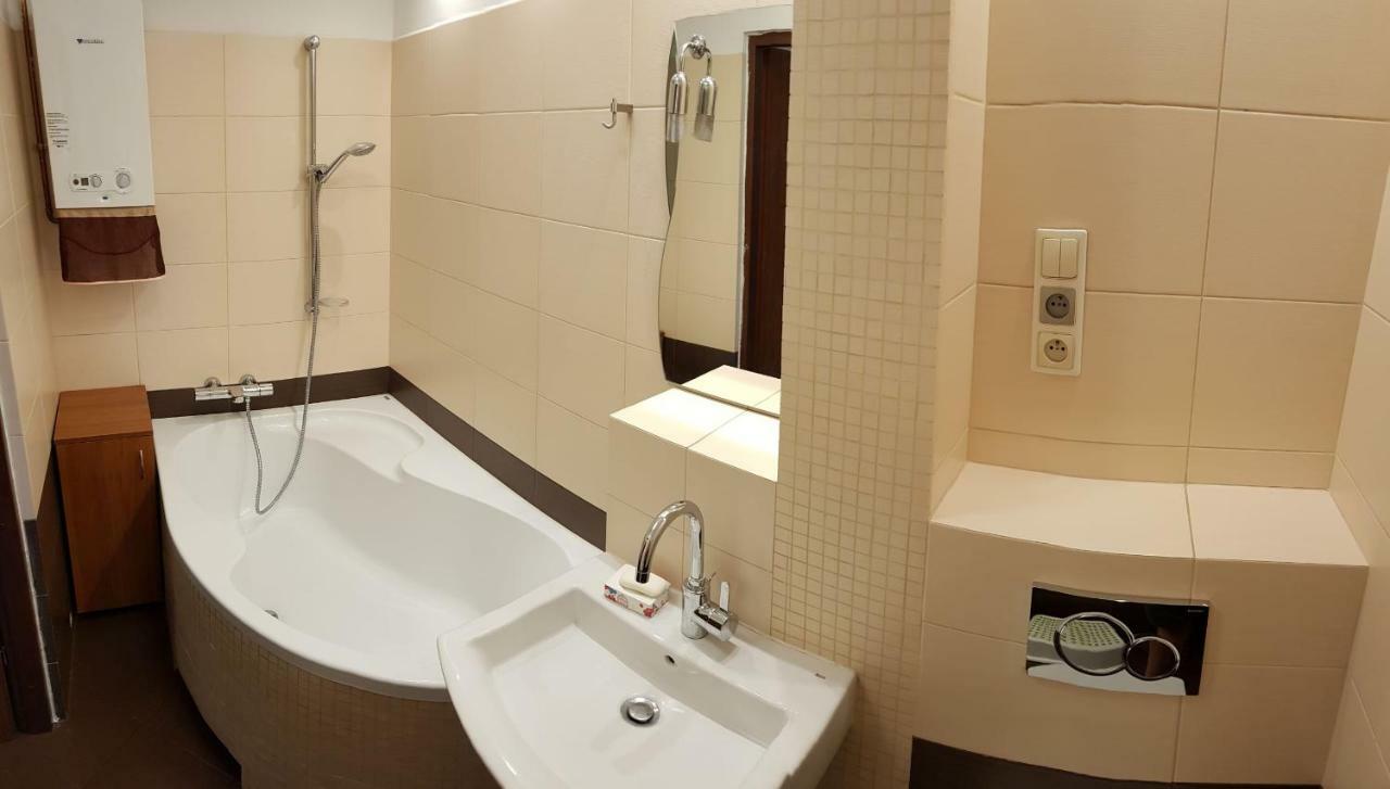 Apartament Rsl ルダ・シロンスカ エクステリア 写真